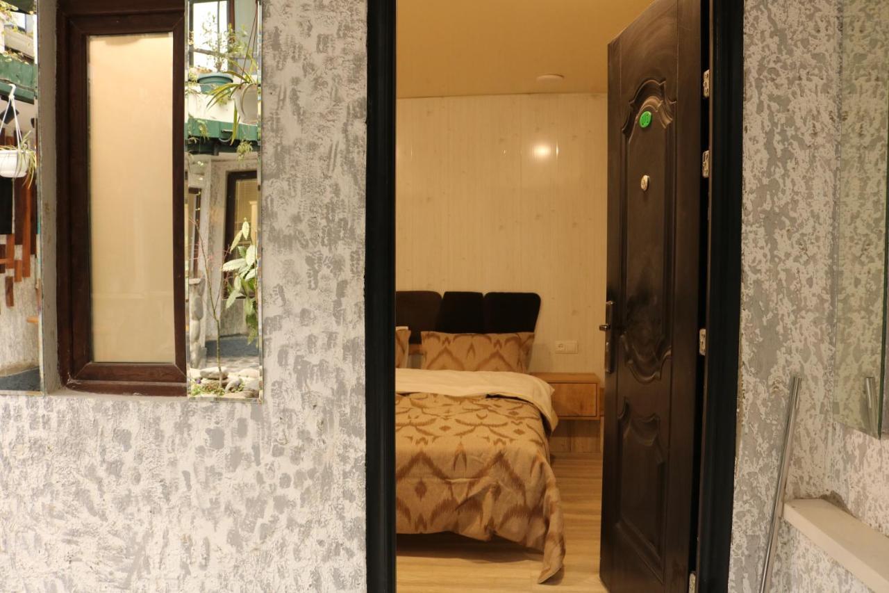 Kai Hotel Bar Тбилиси Екстериор снимка