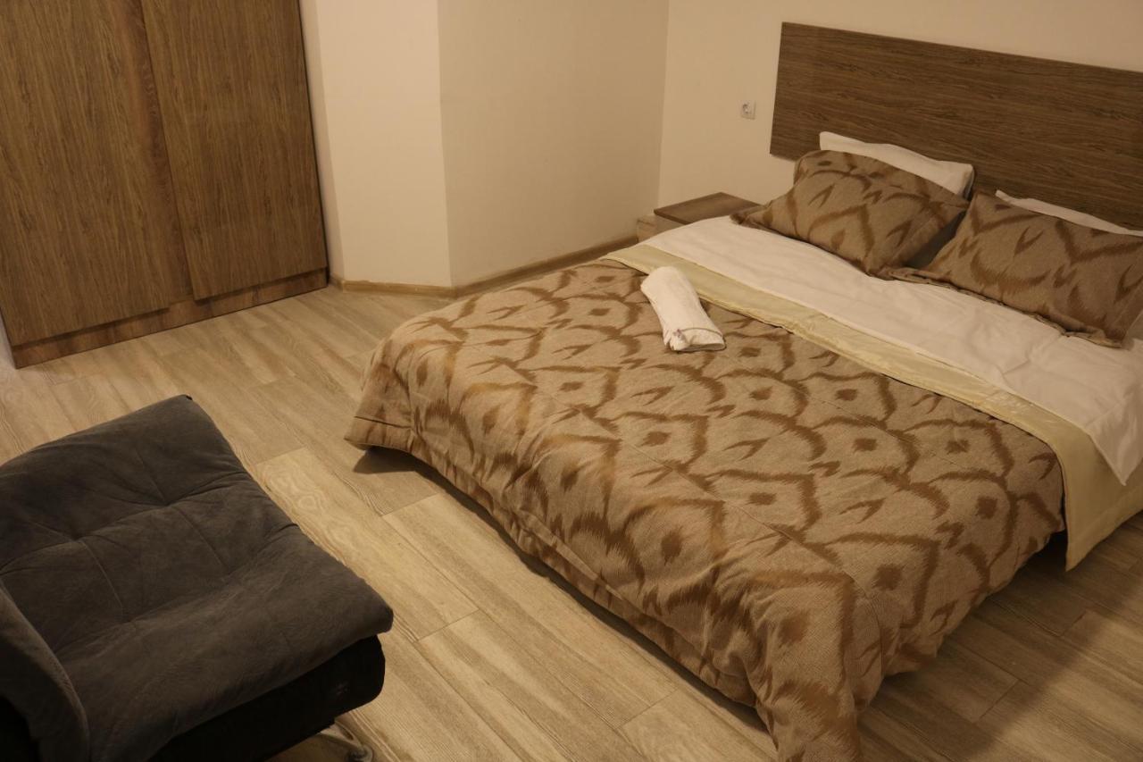 Kai Hotel Bar Тбилиси Екстериор снимка