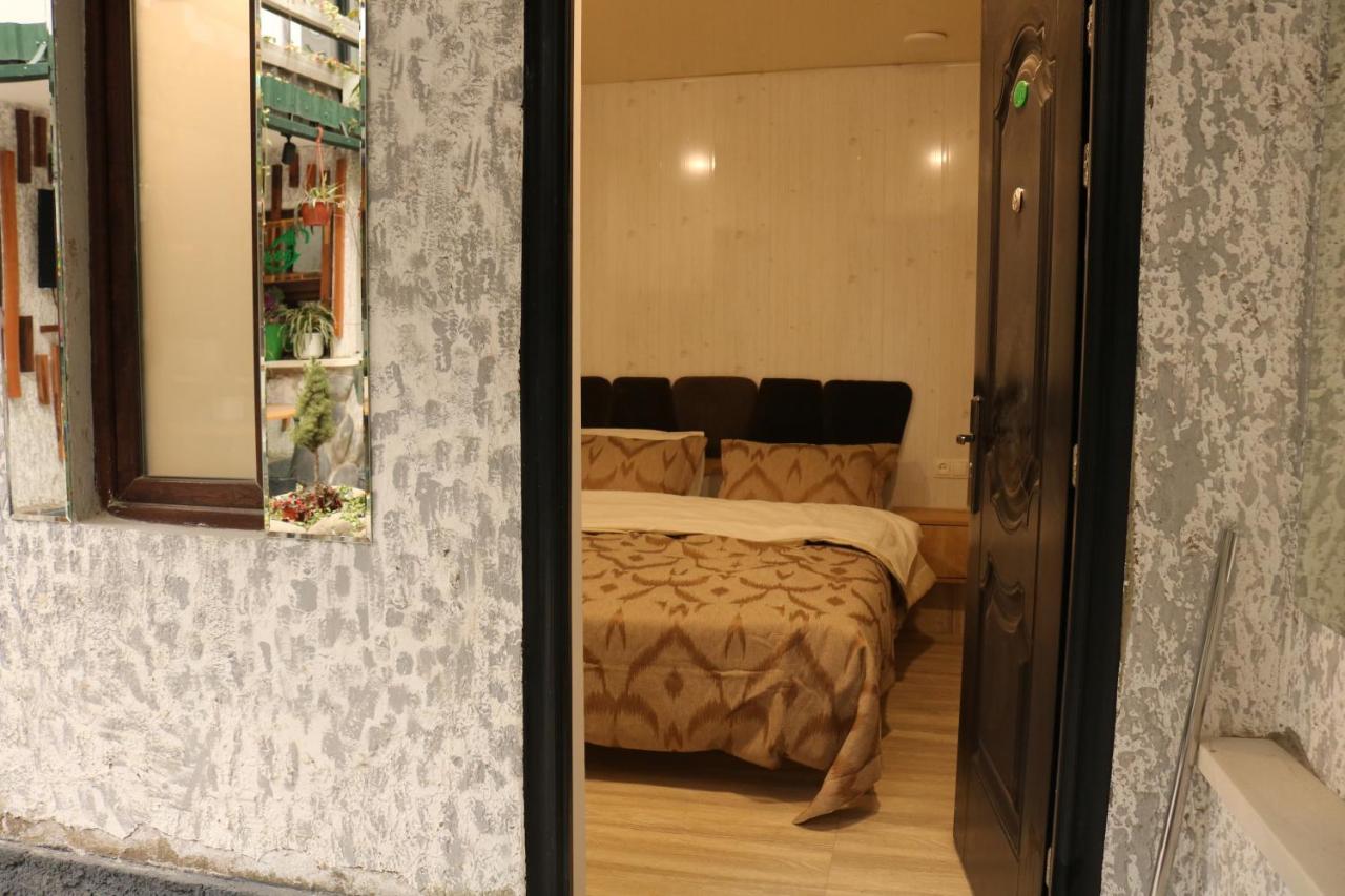 Kai Hotel Bar Тбилиси Екстериор снимка