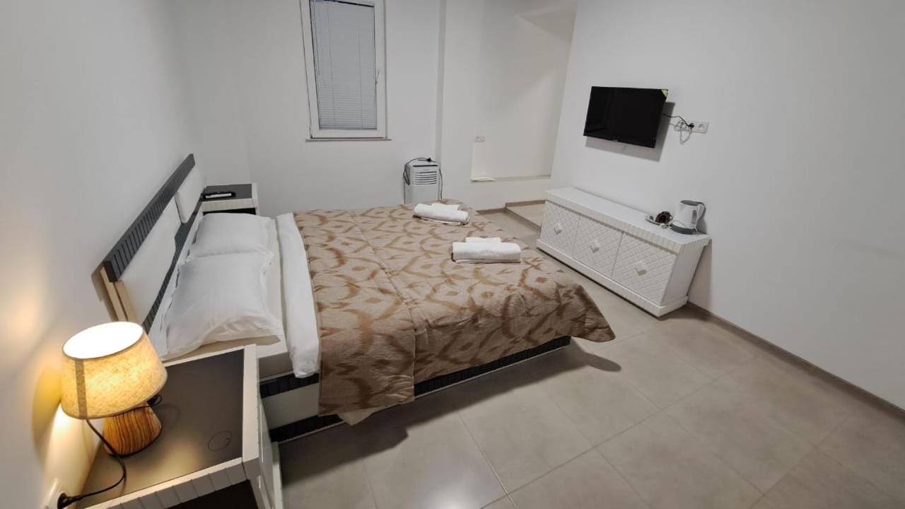 Kai Hotel Bar Тбилиси Екстериор снимка