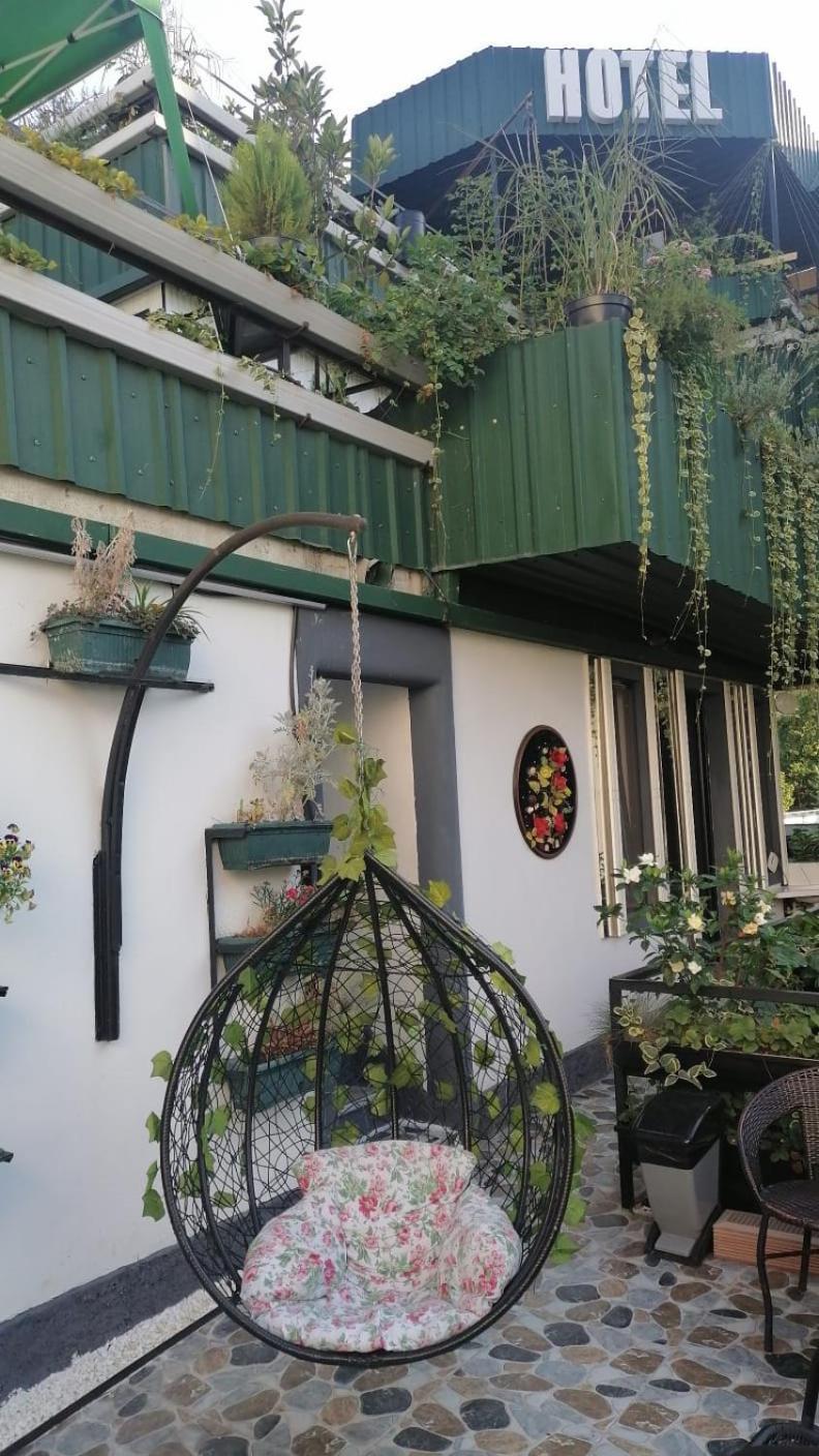 Kai Hotel Bar Тбилиси Екстериор снимка
