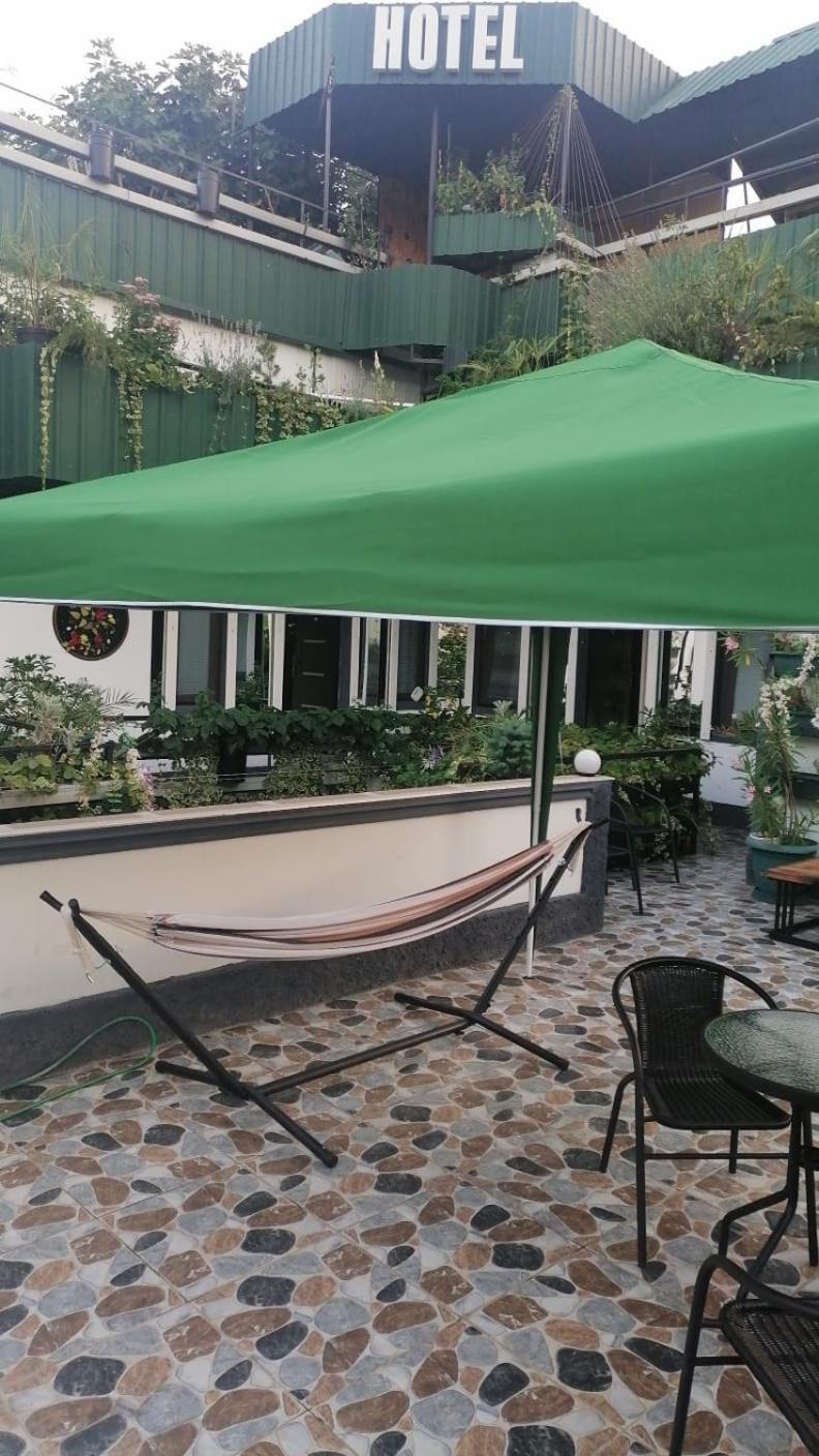 Kai Hotel Bar Тбилиси Екстериор снимка